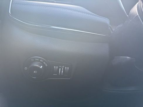 New 2026 Jeep Compass Latitude image 24