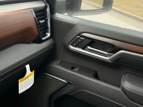 New 2026 GMC Sierra 3500 Denali w/ Denali Reserve Package image 35