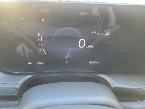 Used 2024 Buick Encore GX Sport Touring w/ Experience Buick Package image 25