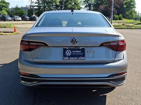Certified 2024 Volkswagen Jetta SEL FWD image 9