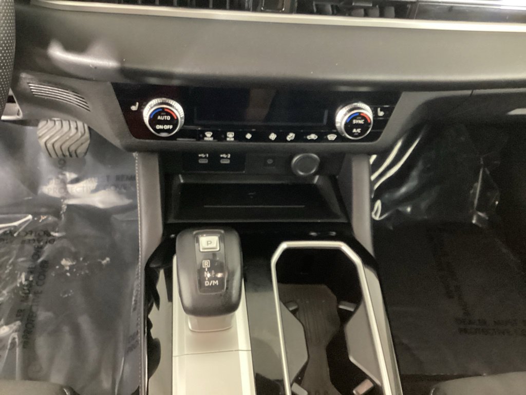 Used 2025 Mitsubishi Outlander SE AWD/4WD image 19