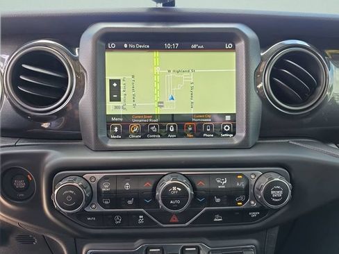 Used 2020 Jeep Gladiator Sport AWD/4WD image 23