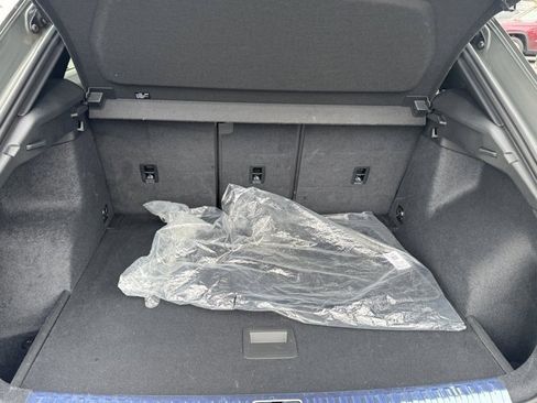 Certified 2025 Audi Q3 2.0T Premium image 32