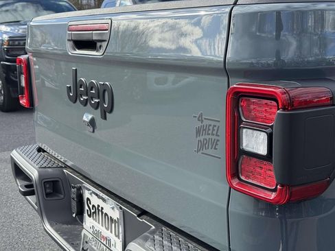 New 2026 Jeep Gladiator Willys image 11
