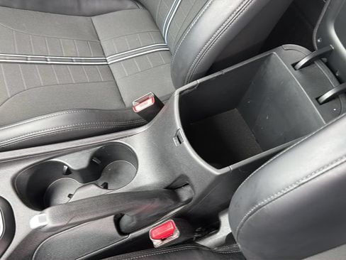 Used 2022 Hyundai Veloster N FWD image 34