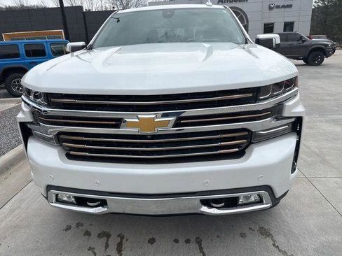 Used 2021 Chevrolet Silverado 1500 High Country w/ Technology Package image 15