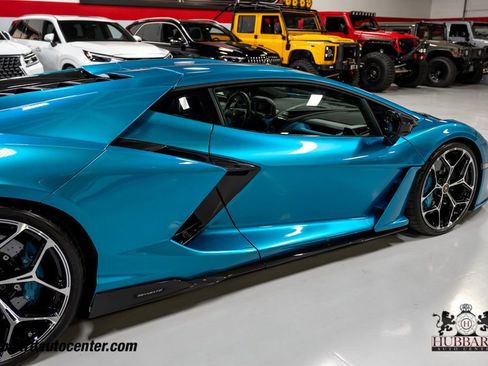 Used 2025 Lamborghini Revuelto AWD/4WD image 40