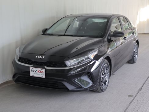 Used 2023 Kia Forte LXS FWD image 18