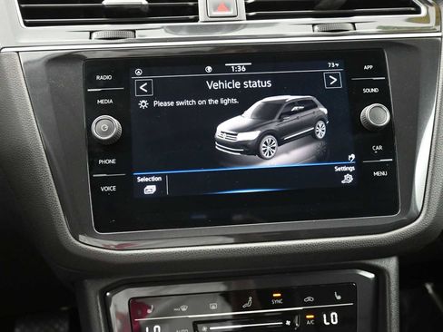 Used 2023 Volkswagen Tiguan SE image 21