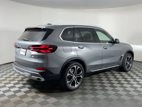 New 2026 BMW X5 sDrive40i image 7