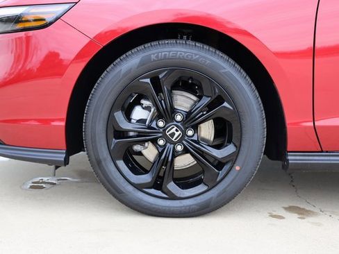 New 2025 Honda Accord SE image 9