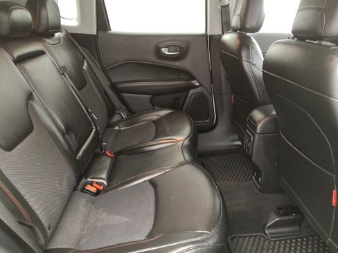 Used 2021 Jeep Compass Trailhawk AWD/4WD image 19