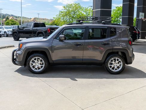 Used 2021 Jeep Renegade Latitude w/ Convenience Group AWD/4WD image 4