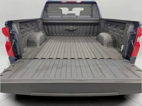 Used 2022 Chevrolet Silverado 1500 RST AWD/4WD image 16