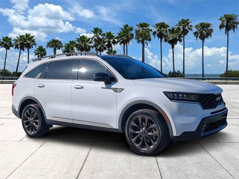 Used 2022 Kia Sorento X-Line EX image 2