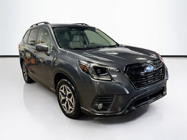 Used 2023 Subaru Forester Premium AWD/4WD image 1