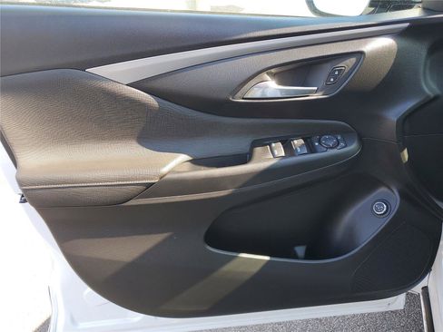 New 2026 Buick Envista Avenir image 18