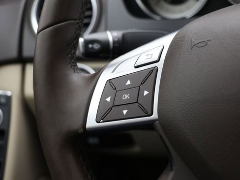 Used 2013 Mercedes-Benz C 300 4MATIC Sedan image 19