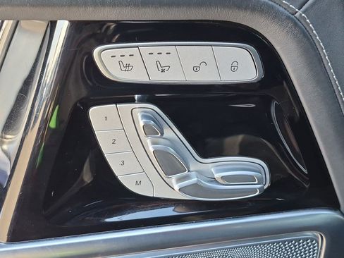 Used 2023 Mercedes-Benz G 550 image 21
