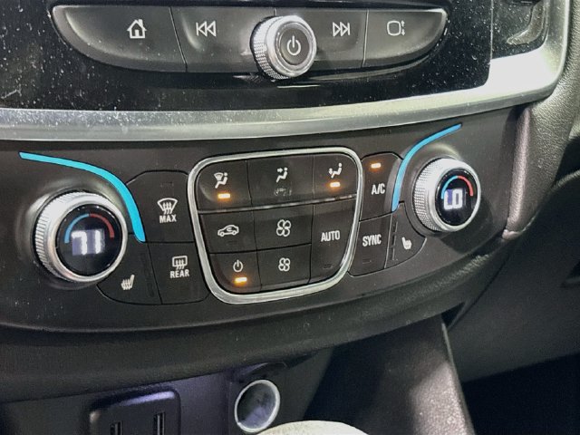 Used 2022 Chevrolet Traverse LT AWD/4WD image 16