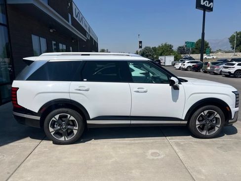 Used 2026 Hyundai Palisade Limited AWD/4WD image 5