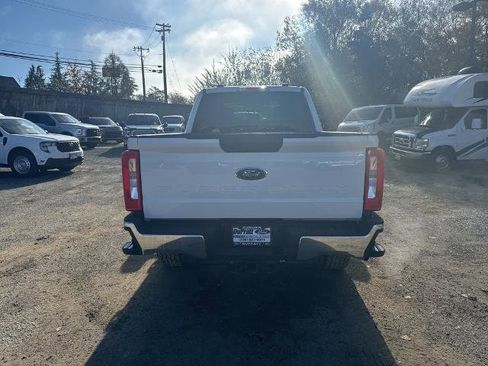 Certified 2024 Ford F250 XLT image 3