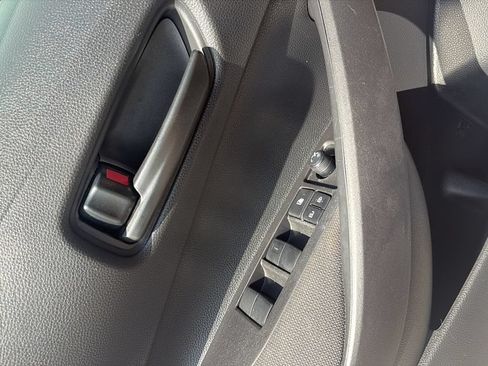 Used 2025 Toyota Corolla LE FWD image 21