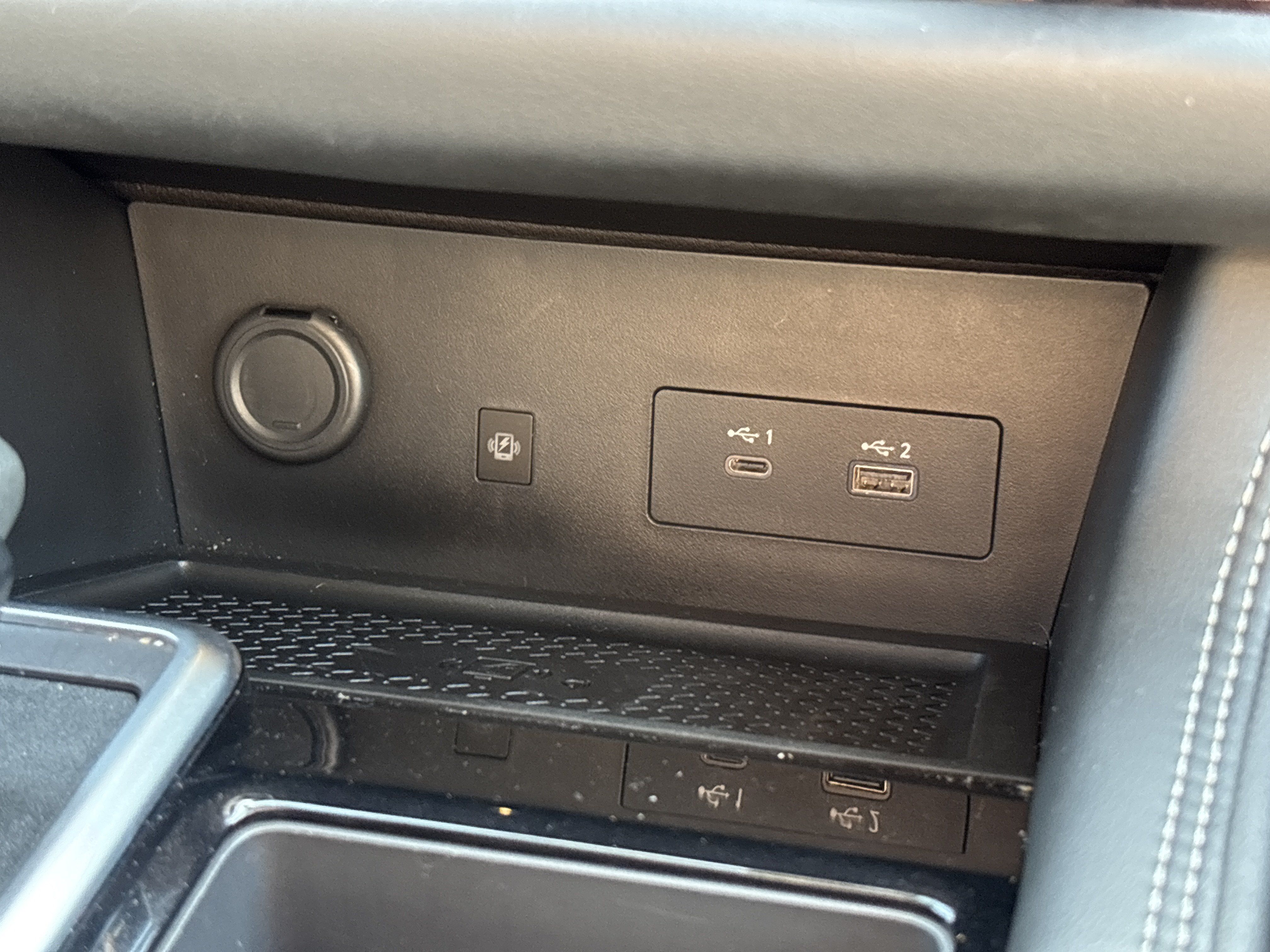 Used 2024 Nissan Pathfinder Platinum AWD/4WD image 13