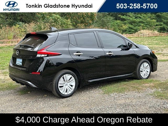 Used 2025 Nissan Leaf S FWD image 9