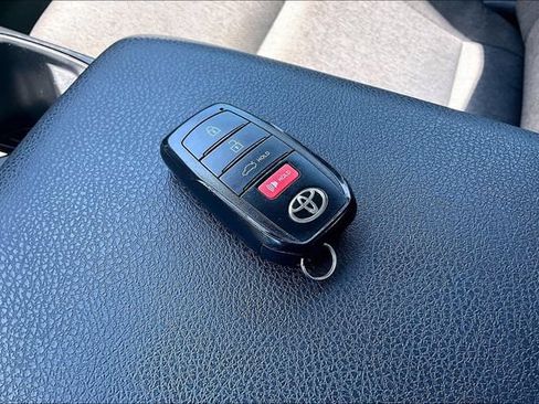 Used 2025 Toyota Camry LE FWD image 34