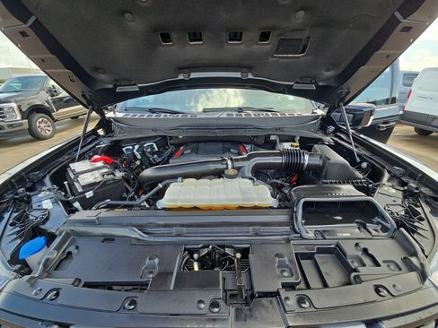 Used 2025 Ford F150 Raptor AWD/4WD image 35
