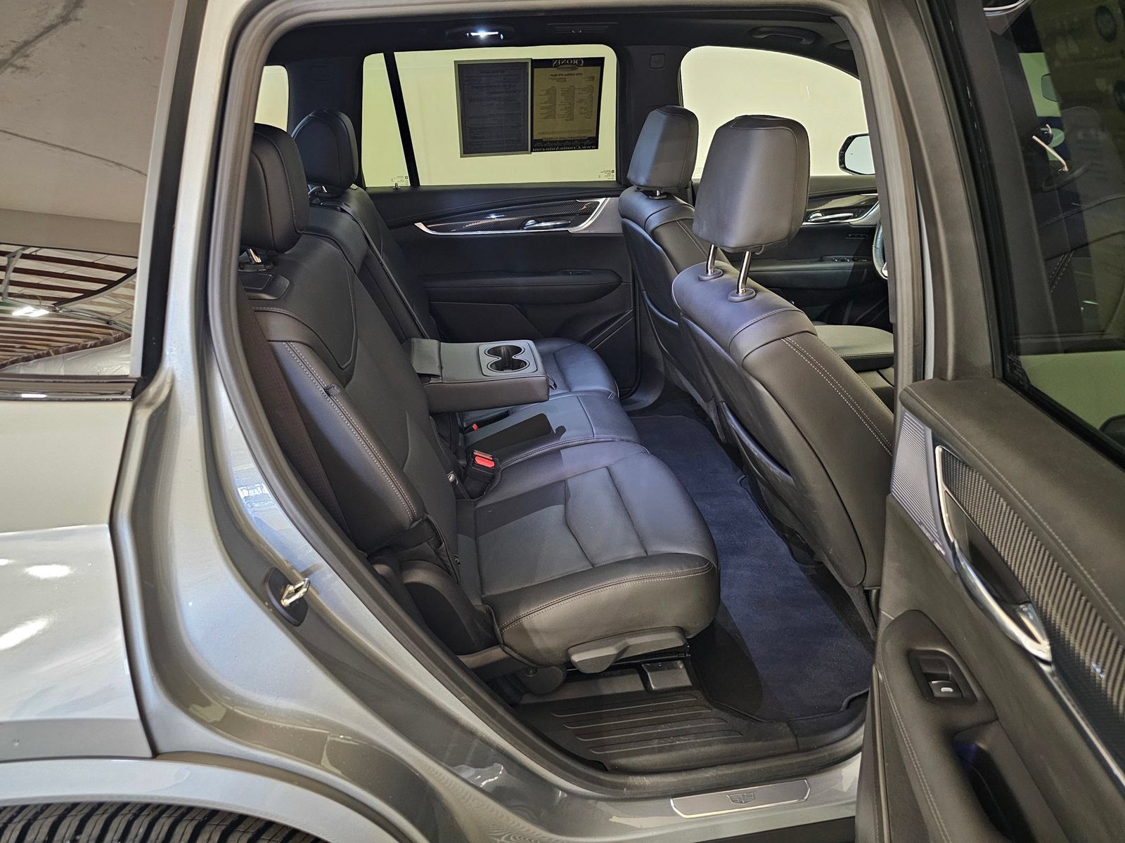 Used 2024 Cadillac XT6 Sport w/ Technology Package AWD/4WD image 22