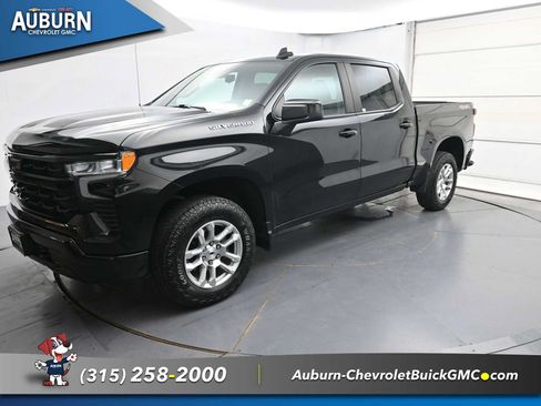 Used 2023 Chevrolet Silverado 1500 RST AWD/4WD image 2