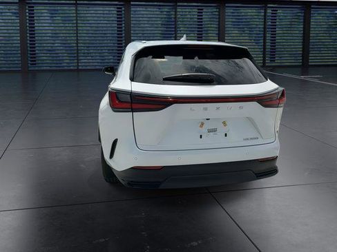 Certified 2025 Lexus NX 250 FWD w/ Towing Package (2000 Lbs) image 7