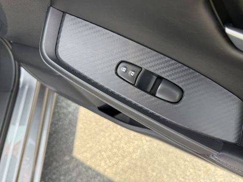 Used 2025 Nissan Sentra SV FWD image 28