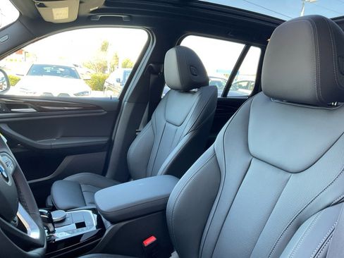 Used 2024 BMW X3 xDrive30i w/ Premium Package image 28