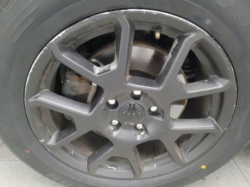 Used 2021 Jeep Renegade Latitude image 31