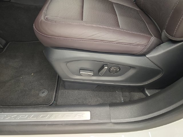 New 2027 Ford Explorer Platinum w/ LUX Leather Package AWD/4WD image 44