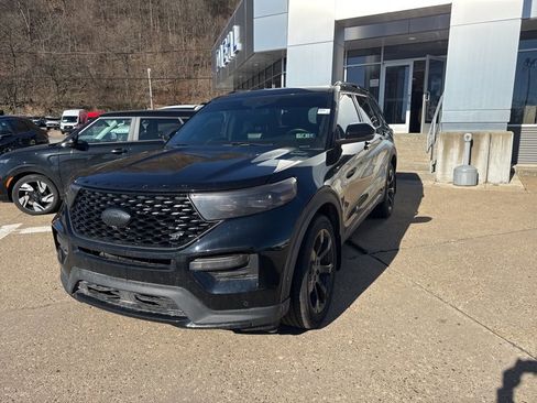 Used 2020 Ford Explorer ST w/ ST Street Pack image 3