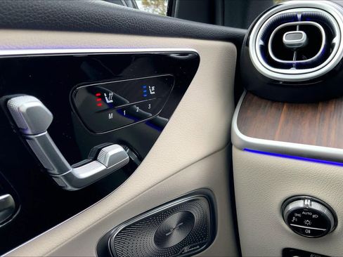 New 2026 Mercedes-Benz GLC 300 4MATIC image 24