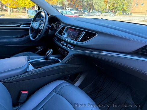 Used 2021 Buick Enclave Premium w/ Sun and Sites Package image 43