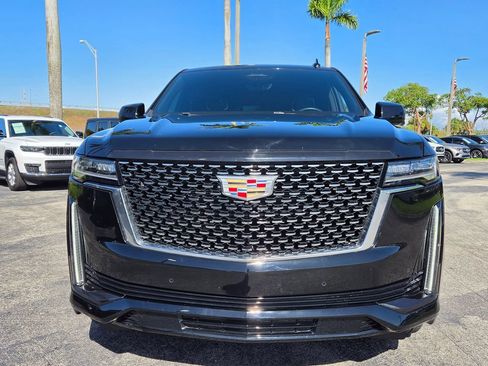 Used 2023 Cadillac Escalade ESV Premium Luxury AWD/4WD image 8