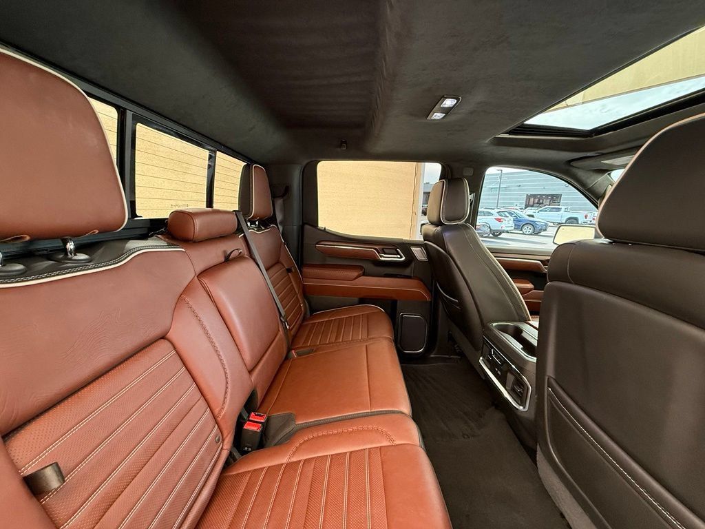 Used 2023 GMC Sierra 1500 Denali Ultimate AWD/4WD image 16