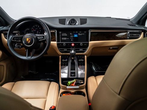New 2026 Porsche Macan image 21