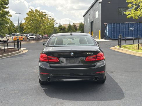 Used 2019 BMW 530i w/ Premium Package RWD image 14