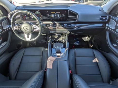 Used 2023 Mercedes-Benz GLS 450 4MATIC image 23