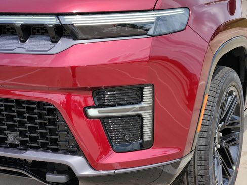 New 2026 Jeep Grand Wagoneer Limited AWD/4WD image 6
