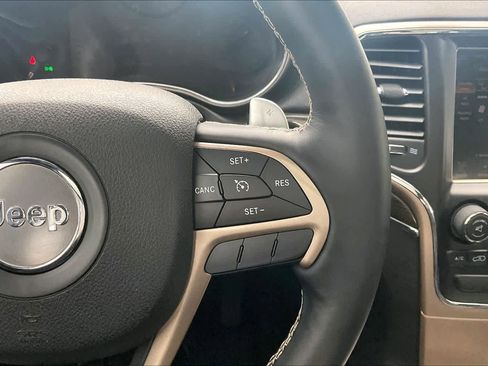 Used 2015 Jeep Grand Cherokee Overland RWD image 25