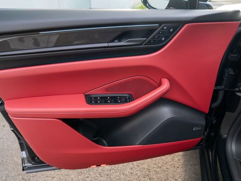 New 2026 Porsche Macan GTS Electric image 10