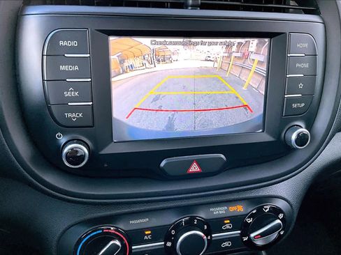 Used 2020 Kia Soul LX image 28